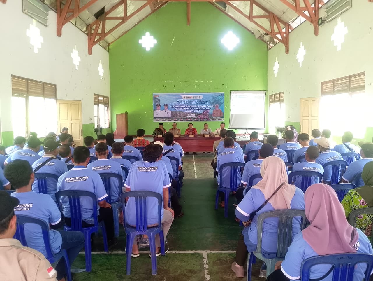 camat-basarang-buka-sosialisasi-pendataan-perkebunan-sawit-rakyat-di-aula-kecamatan-basarang