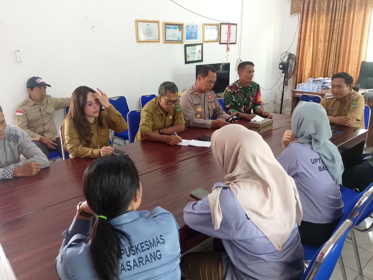 camat-basarang-pimpin-rapat-persiapan-safari-ramadan-pemkab-kapuas
